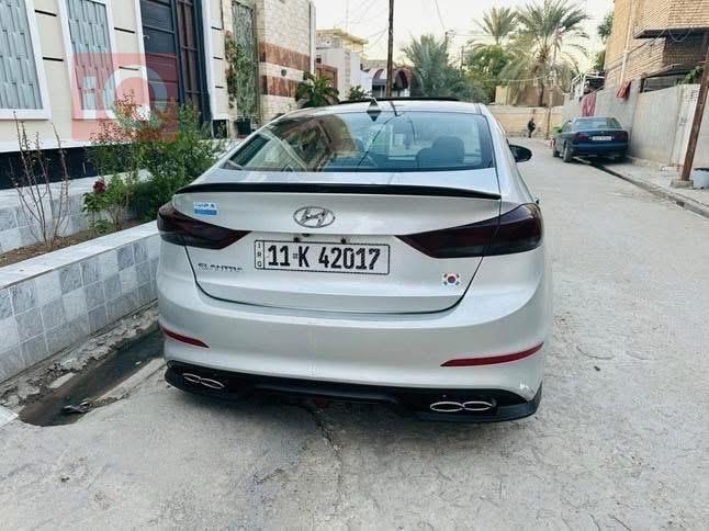 هیوندای ئەلەنترا